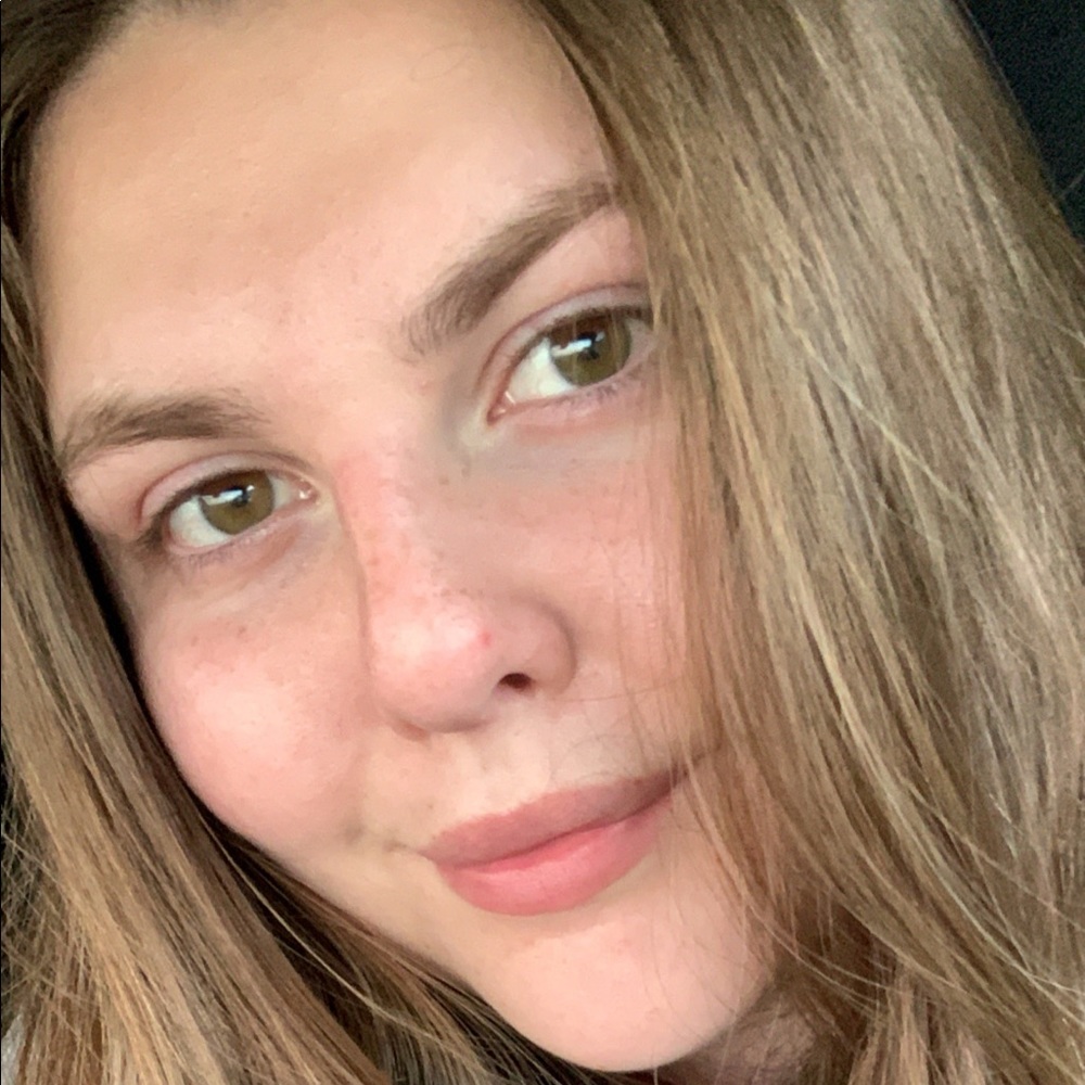 Meet your Posher, Alana